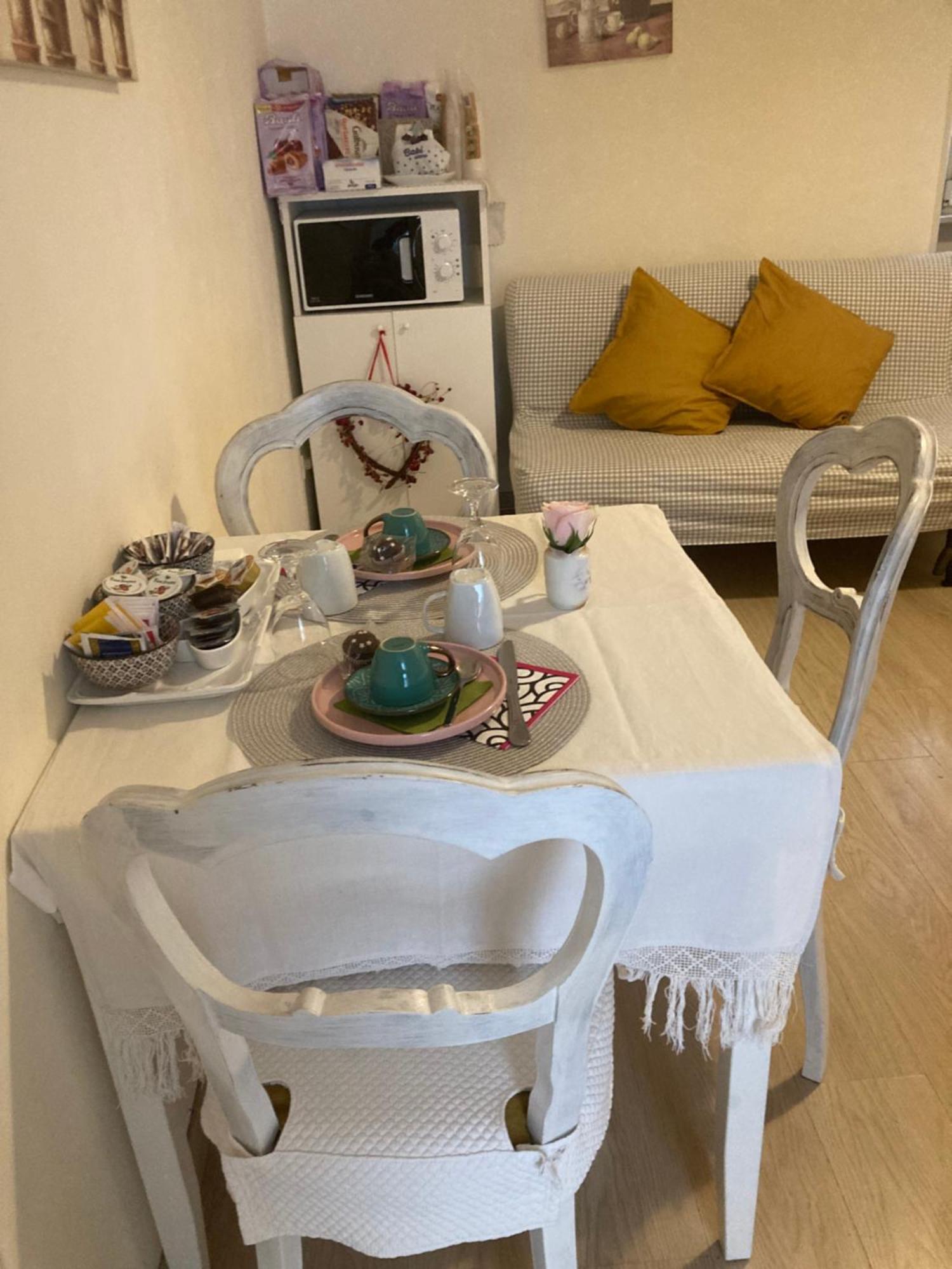 Antica Novi B & B โนวีลิกูเร ภายนอก รูปภาพ
